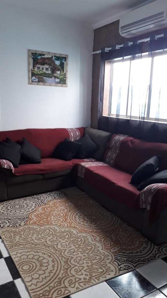 Casa em Praia Grande, no bairro Tupi