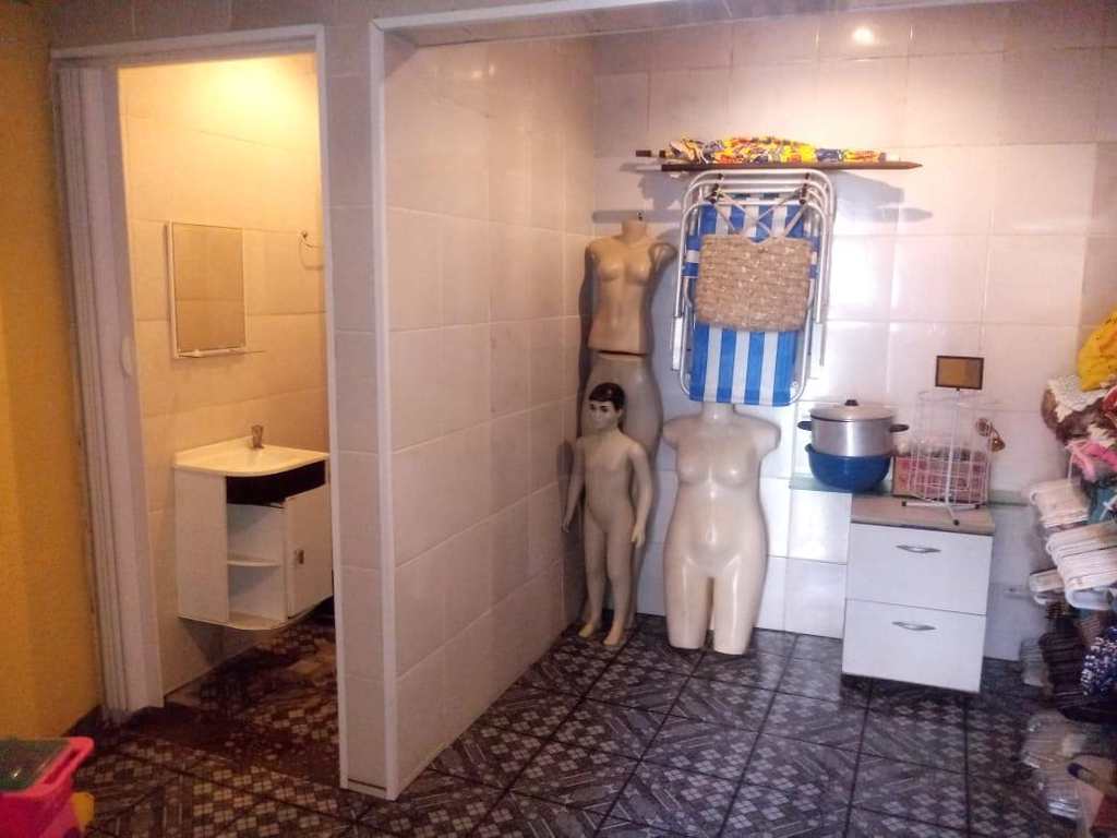 Casa em Praia Grande, no bairro Tupi