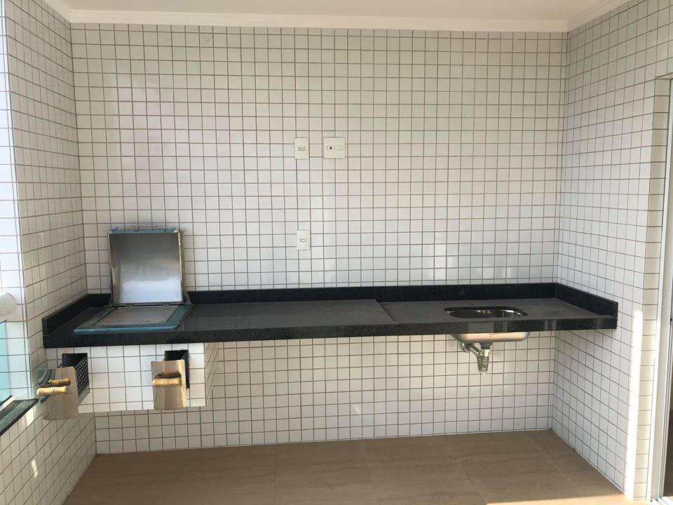 Apartamento em Praia Grande, no bairro Canto do Forte