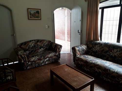 Casa, código 5147 em Praia Grande, bairro Guilhermina