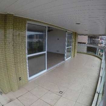 Apartamento em Praia Grande, bairro Canto do Forte