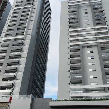 Apartamento em Praia Grande, bairro Boqueirão