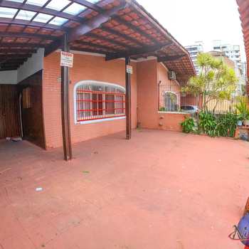 Casa em Praia Grande, bairro Guilhermina