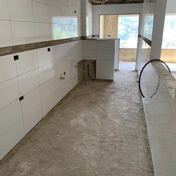Apartamento em Praia Grande, bairro Canto do Forte