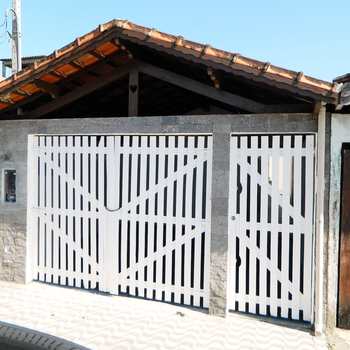Casa em Praia Grande, bairro Quietude