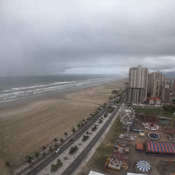 Apartamento em Praia Grande, bairro Guilhermina