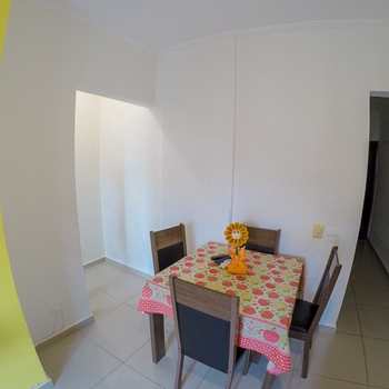 Apartamento em Praia Grande, bairro Guilhermina