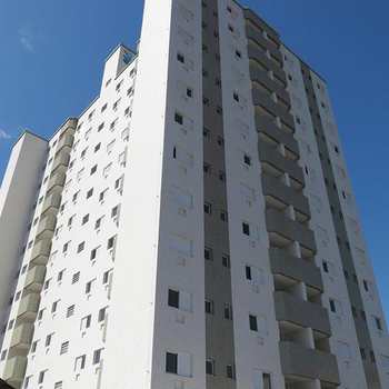 Apartamento em Praia Grande, bairro Guilhermina