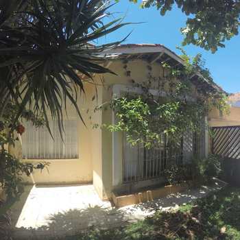 Casa em Praia Grande, bairro Guilhermina