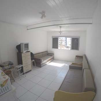 Kitnet em Praia Grande, bairro Guilhermina