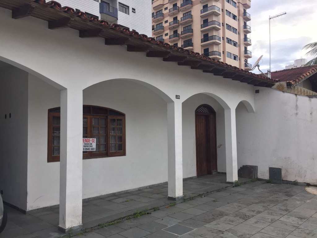 Casa em Praia Grande, no bairro Ocian