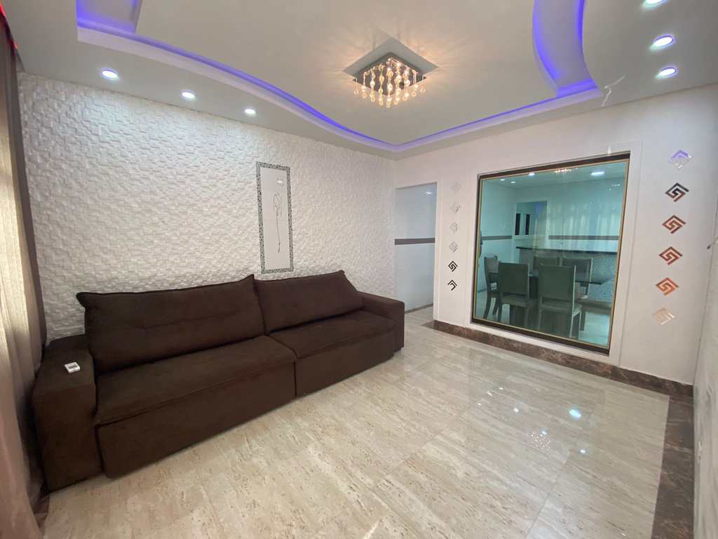 Casa em Praia Grande, no bairro Caiçara
