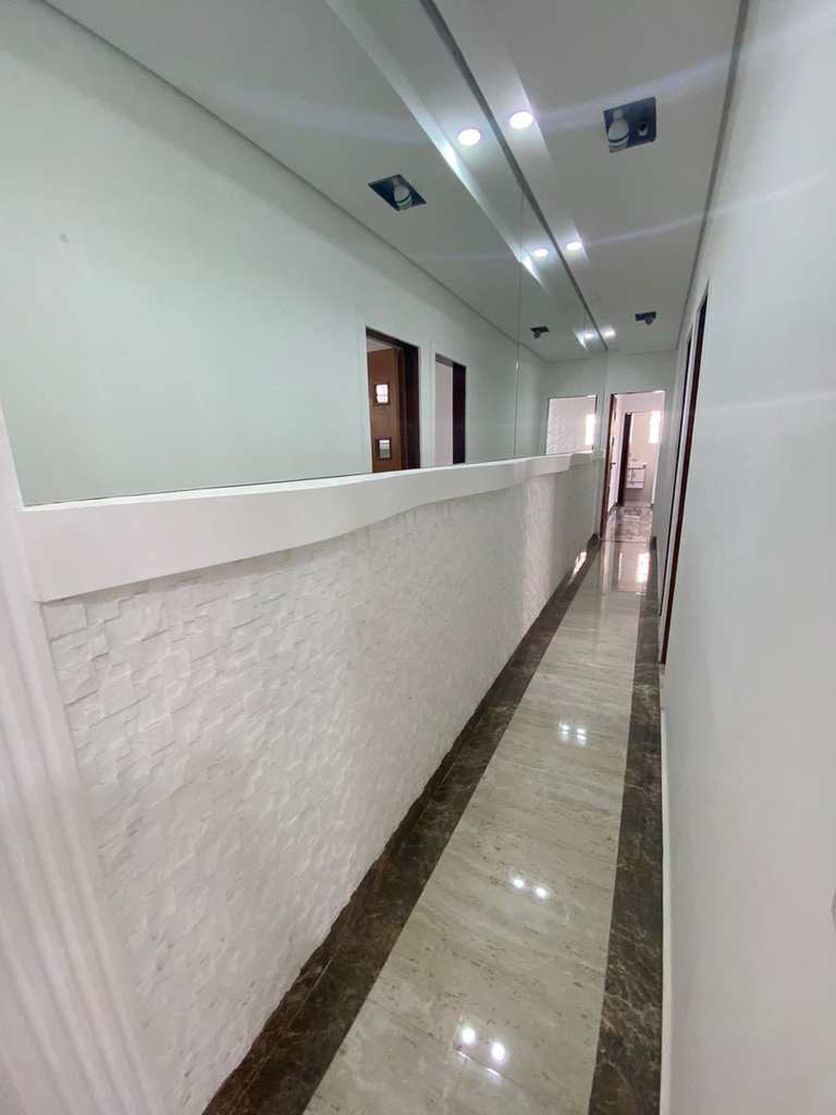 Casa em Praia Grande, no bairro Caiçara