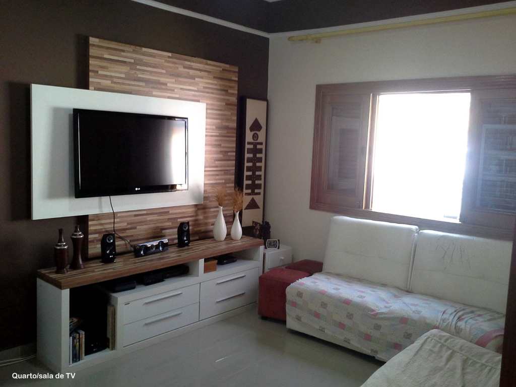 Casa em Praia Grande, no bairro Flórida