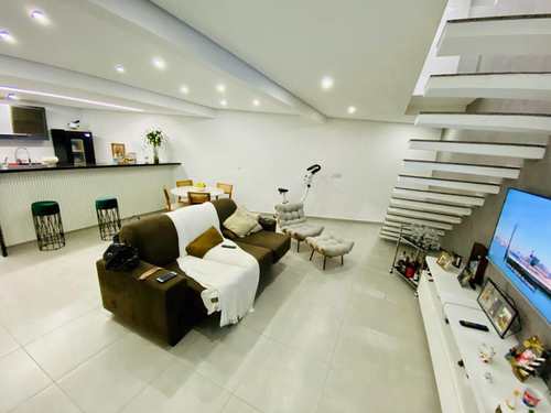 Casa, código 6611 em Praia Grande, bairro Caiçara