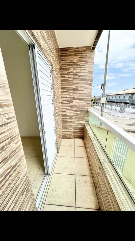 Sobrado de Condomínio em Praia Grande, no bairro Esmeralda