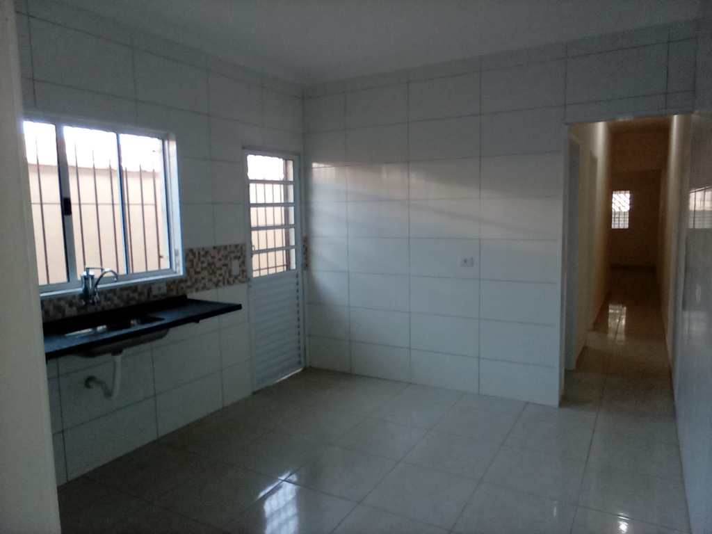 Casa em Praia Grande, no bairro Caiçara