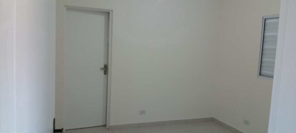 Casa em Praia Grande, no bairro Caiçara