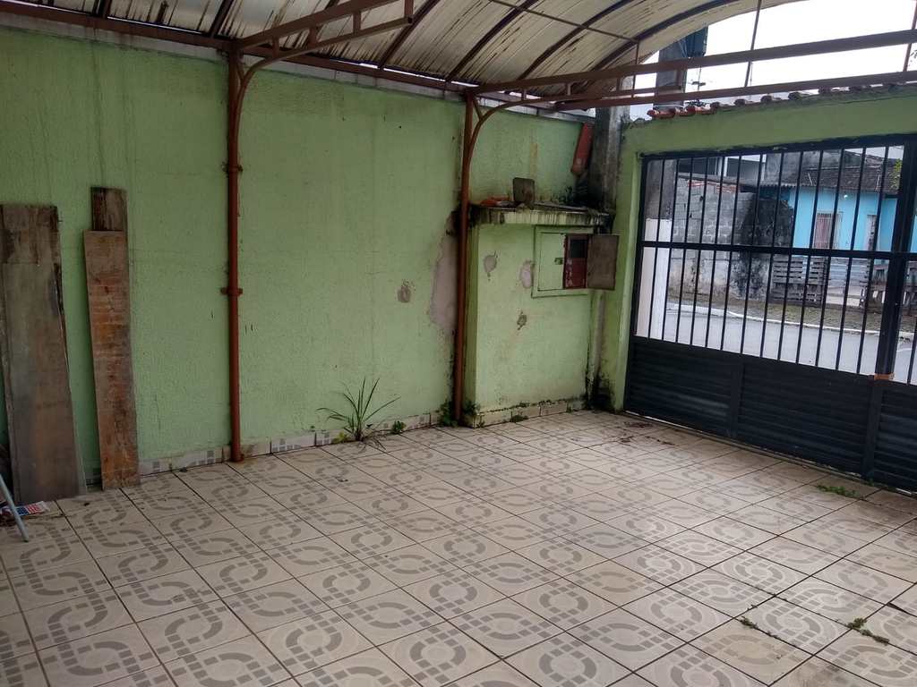 Casa em Praia Grande, no bairro Ocian
