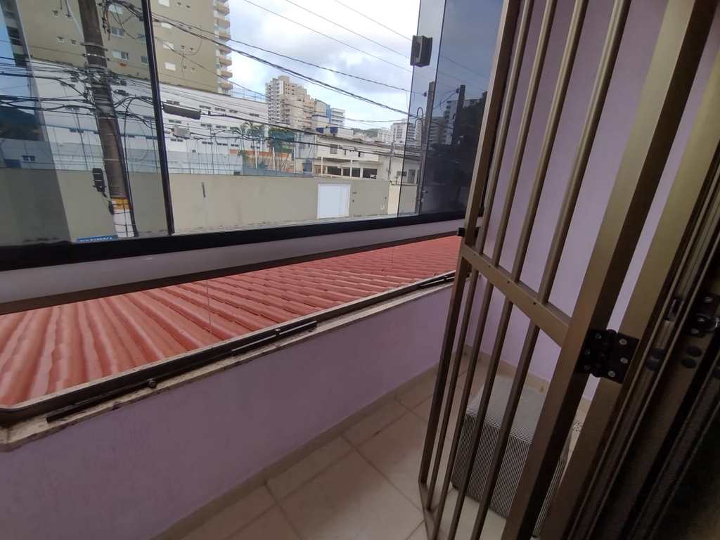 Sobrado em Praia Grande, no bairro Canto do Forte