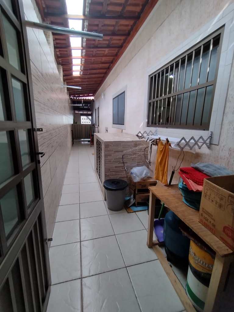 Sobrado em Praia Grande, no bairro Canto do Forte