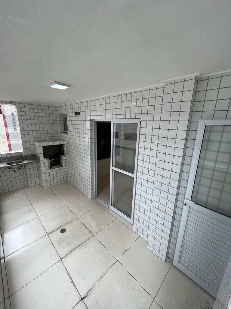 Apartamento em Praia Grande, no bairro Canto do Forte