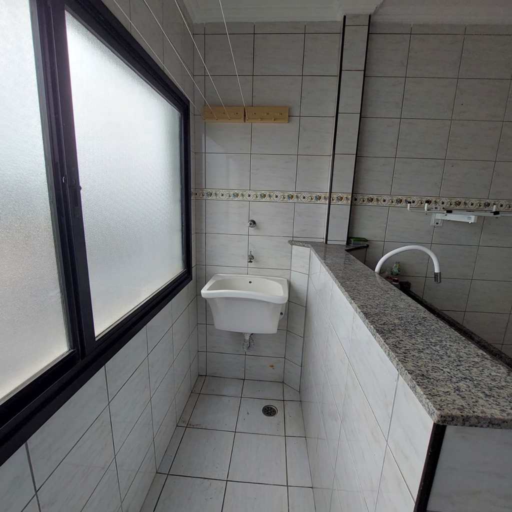 Apartamento em Praia Grande, no bairro Caiçara