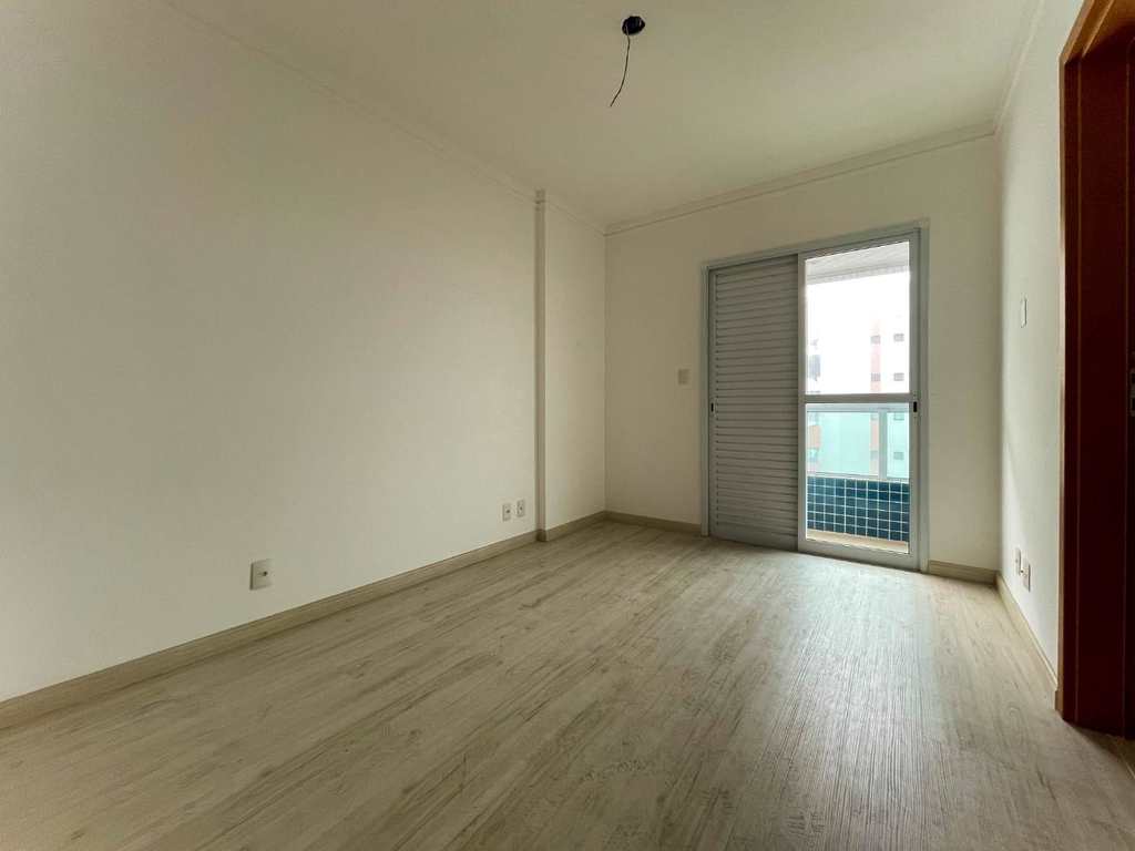 Apartamento em Praia Grande, no bairro Canto do Forte