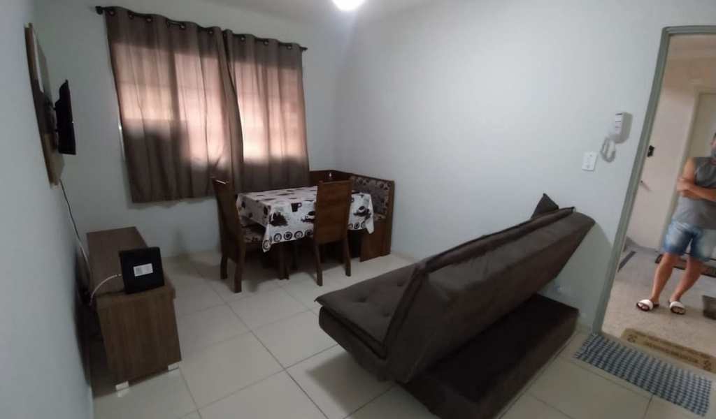 Apartamento em Praia Grande, bairro Guilhermina