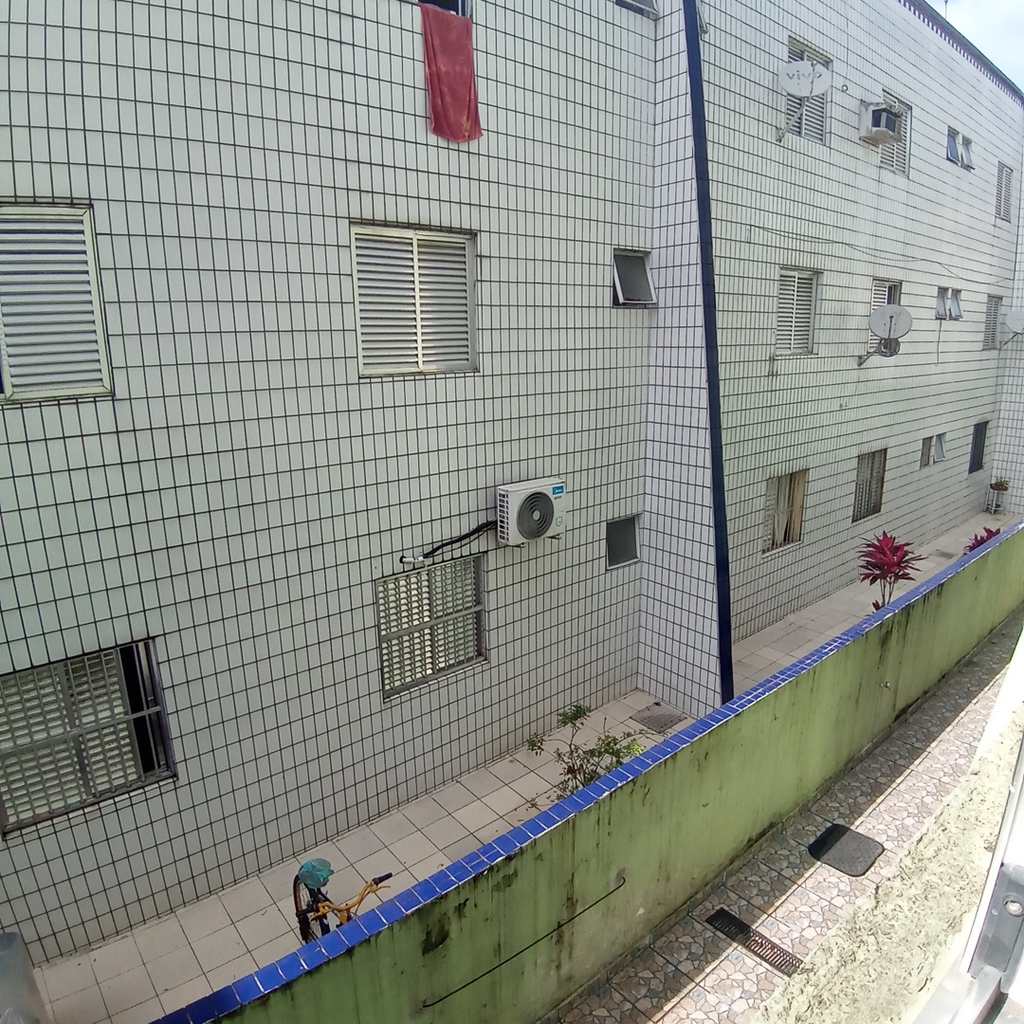 Kitnet em Praia Grande, no bairro Ocian