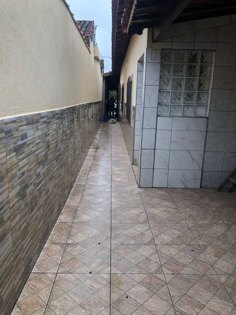 Casa em Praia Grande, no bairro Vila Caiçara