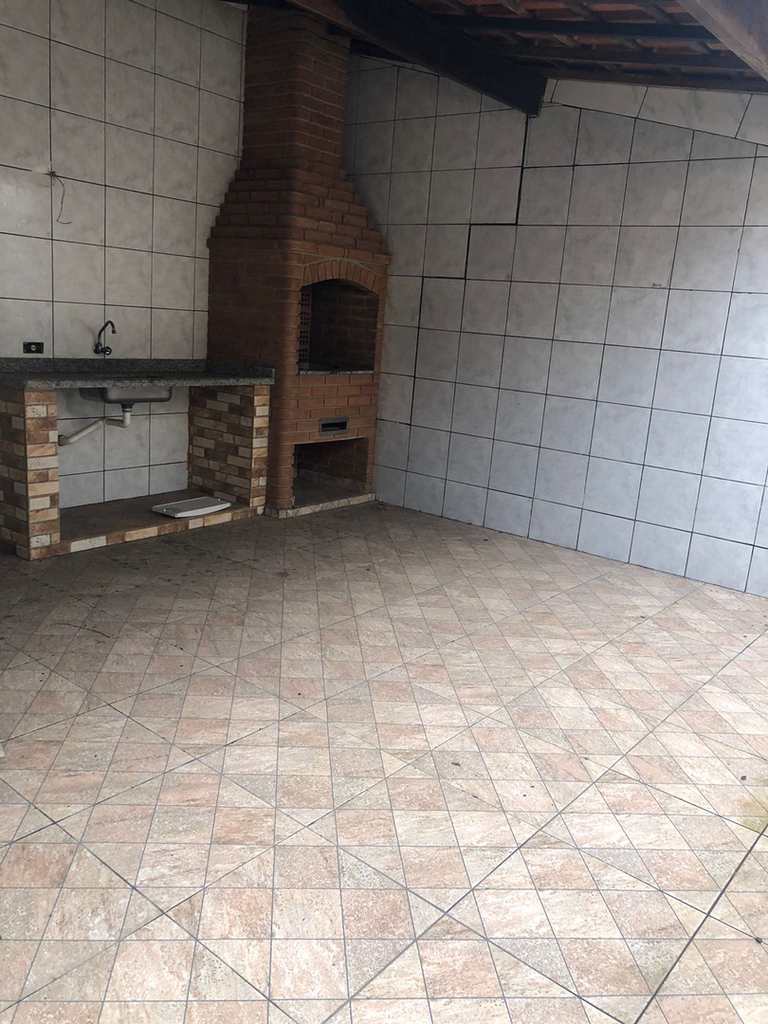 Casa em Praia Grande, no bairro Vila Caiçara