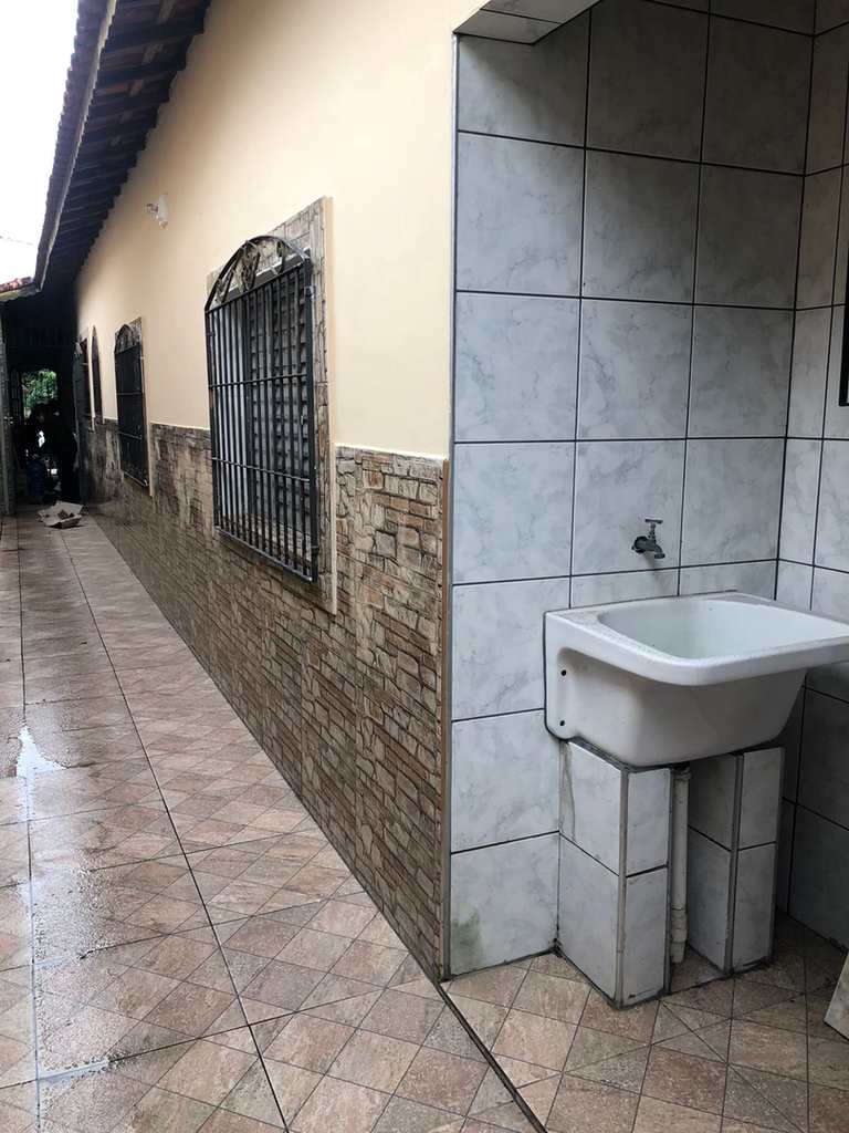 Casa em Praia Grande, no bairro Vila Caiçara