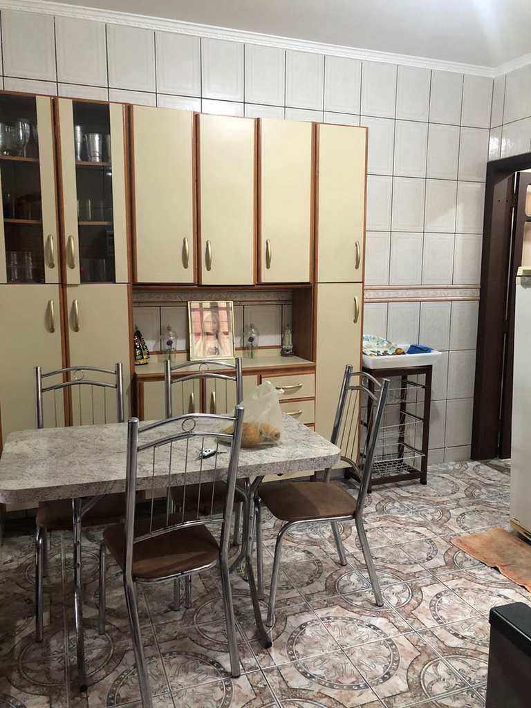 Casa em Praia Grande, no bairro Vila Caiçara