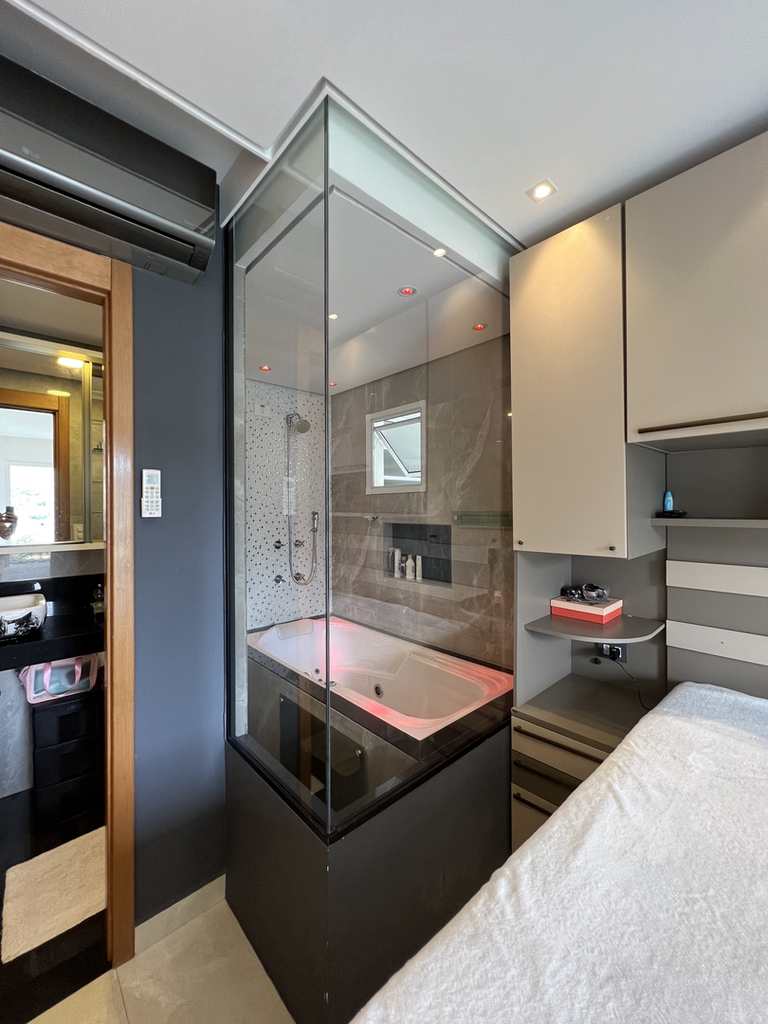 Apartamento em Praia Grande, no bairro Canto do Forte