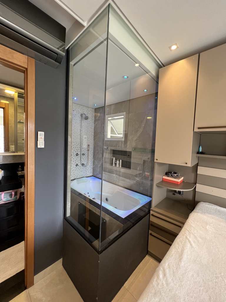 Apartamento em Praia Grande, no bairro Canto do Forte