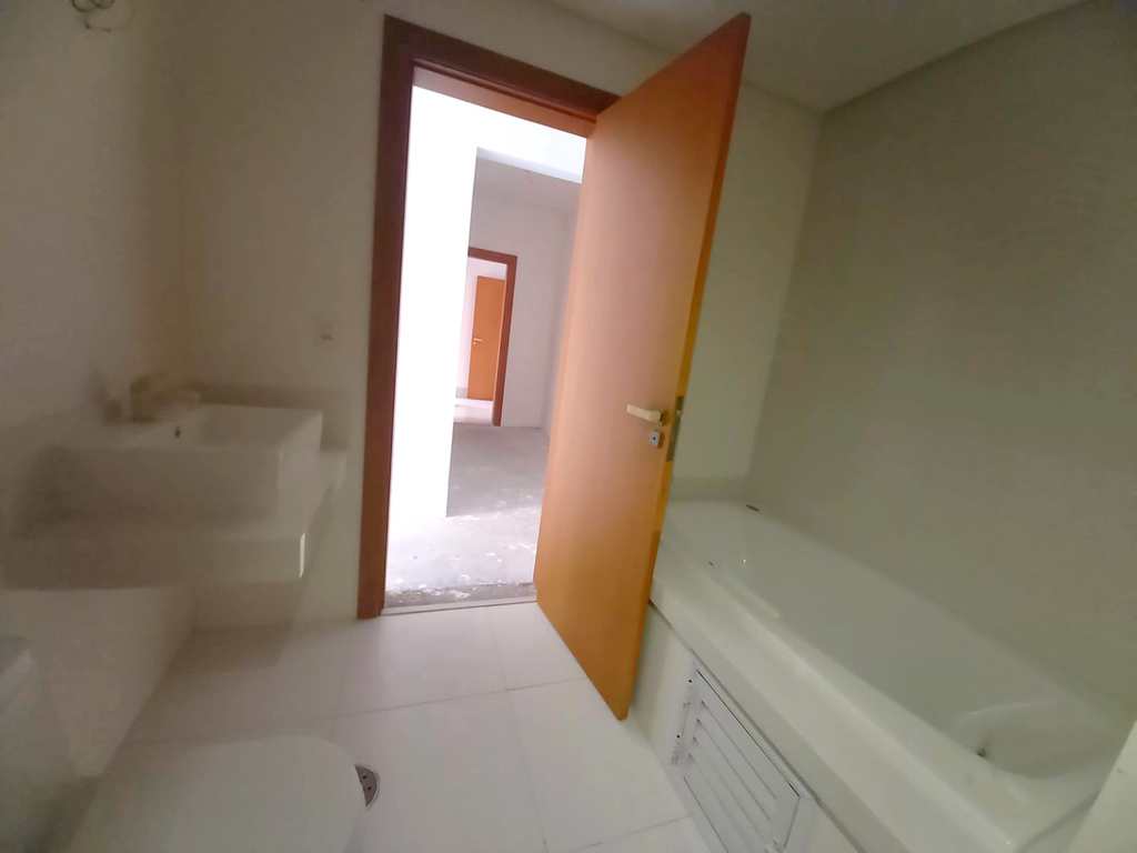 Apartamento em Praia Grande, no bairro Canto do Forte
