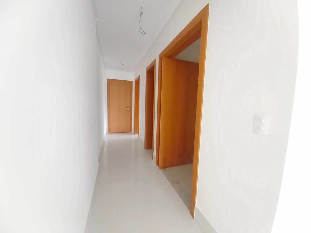 Apartamento em Praia Grande, no bairro Canto do Forte