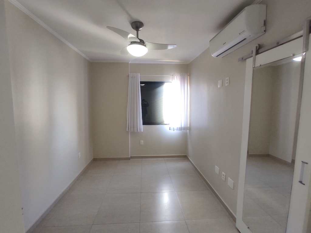 Apartamento em Praia Grande, no bairro Guilhermina