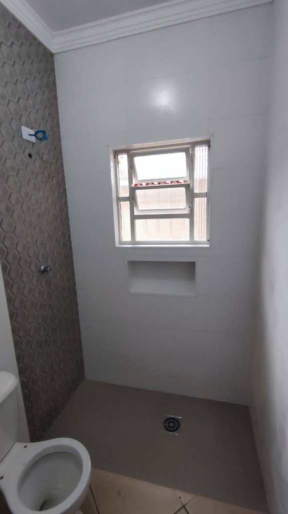 Casa em Praia Grande, no bairro Guilhermina