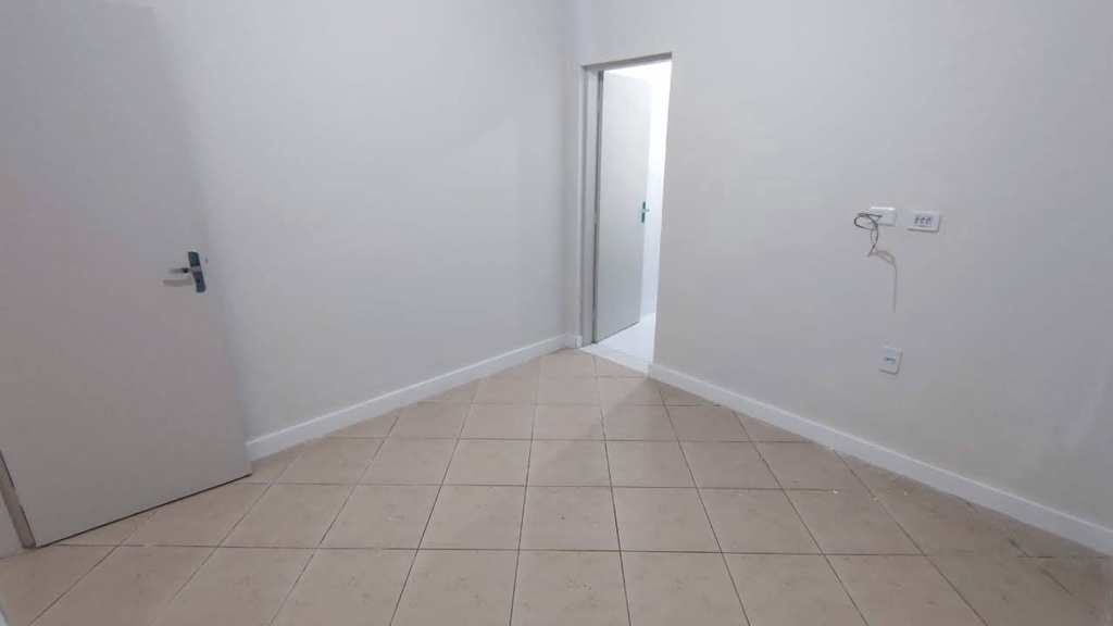 Casa em Praia Grande, no bairro Guilhermina