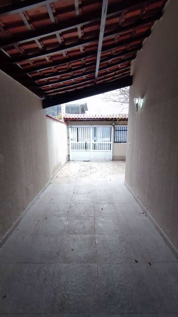 Casa em Praia Grande, no bairro Guilhermina