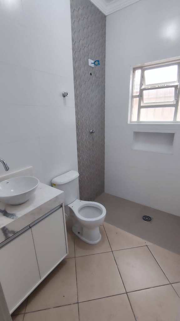 Casa em Praia Grande, no bairro Guilhermina