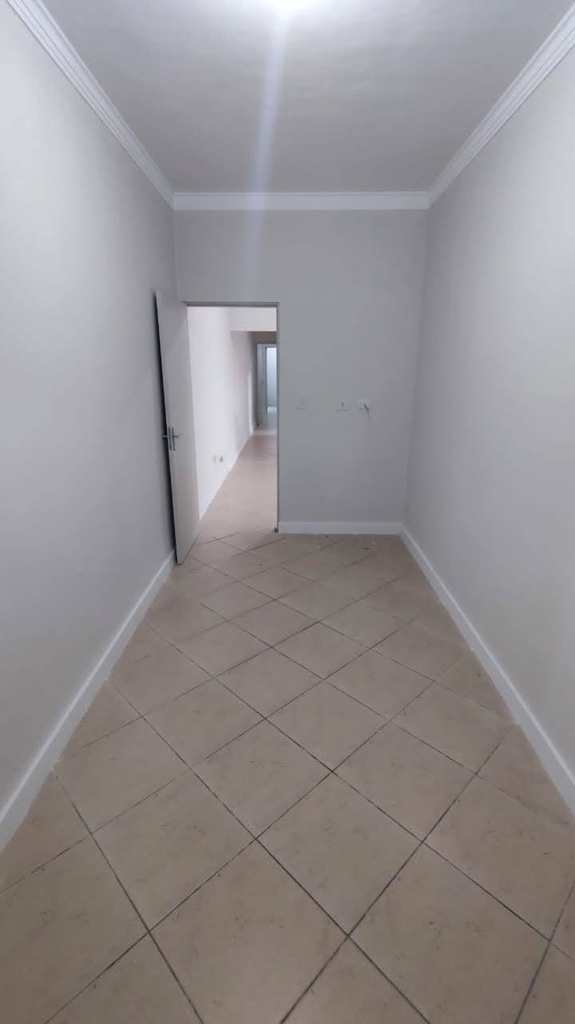 Casa em Praia Grande, no bairro Guilhermina