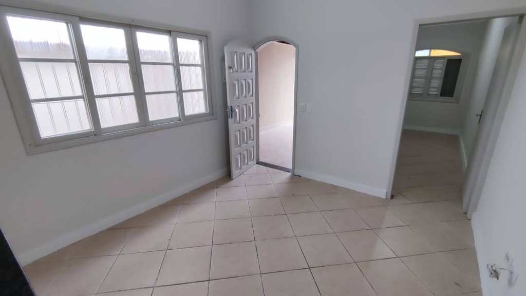 Casa em Praia Grande, no bairro Guilhermina
