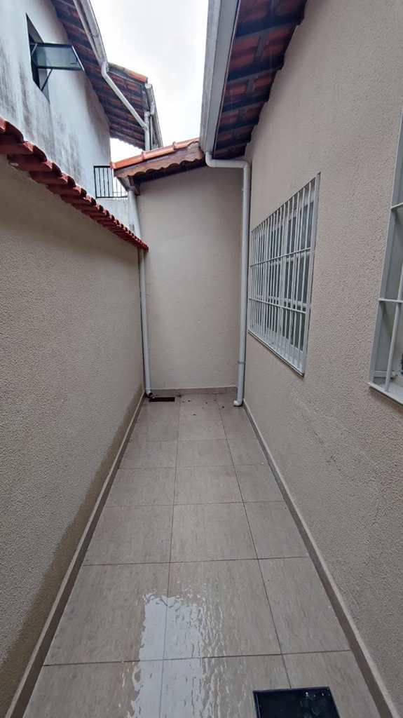 Casa em Praia Grande, no bairro Guilhermina