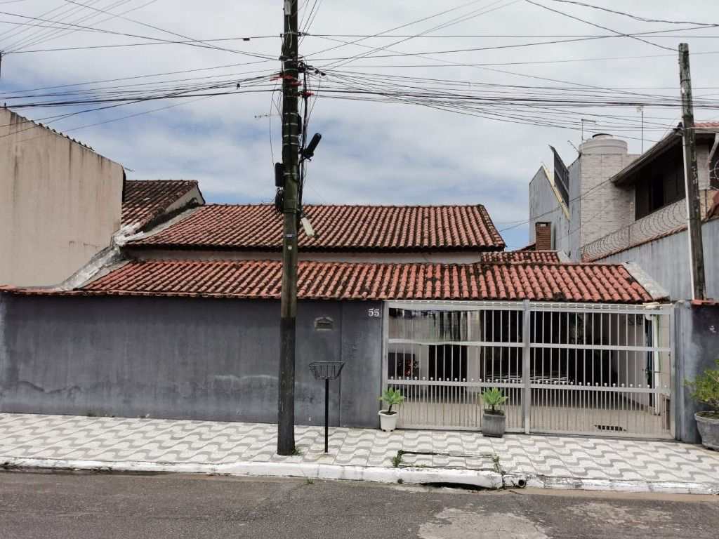 Casa em Praia Grande, no bairro Real
