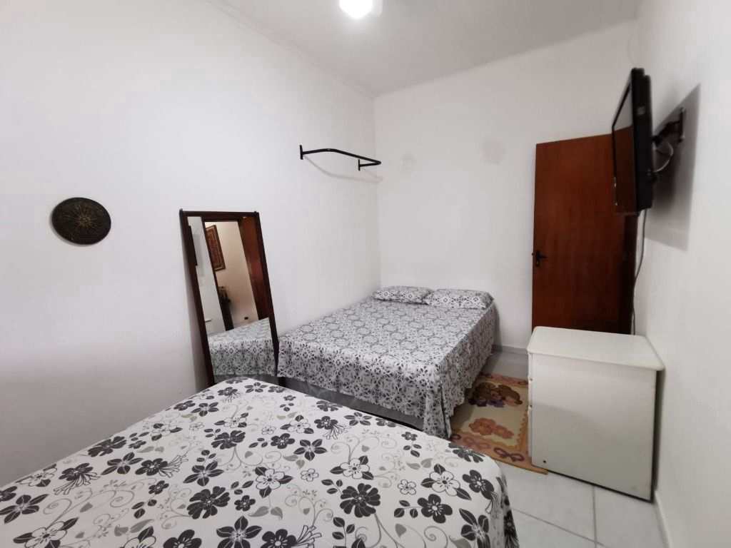 Casa em Praia Grande, no bairro Real