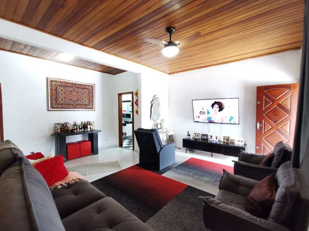 Casa em Praia Grande, no bairro Real