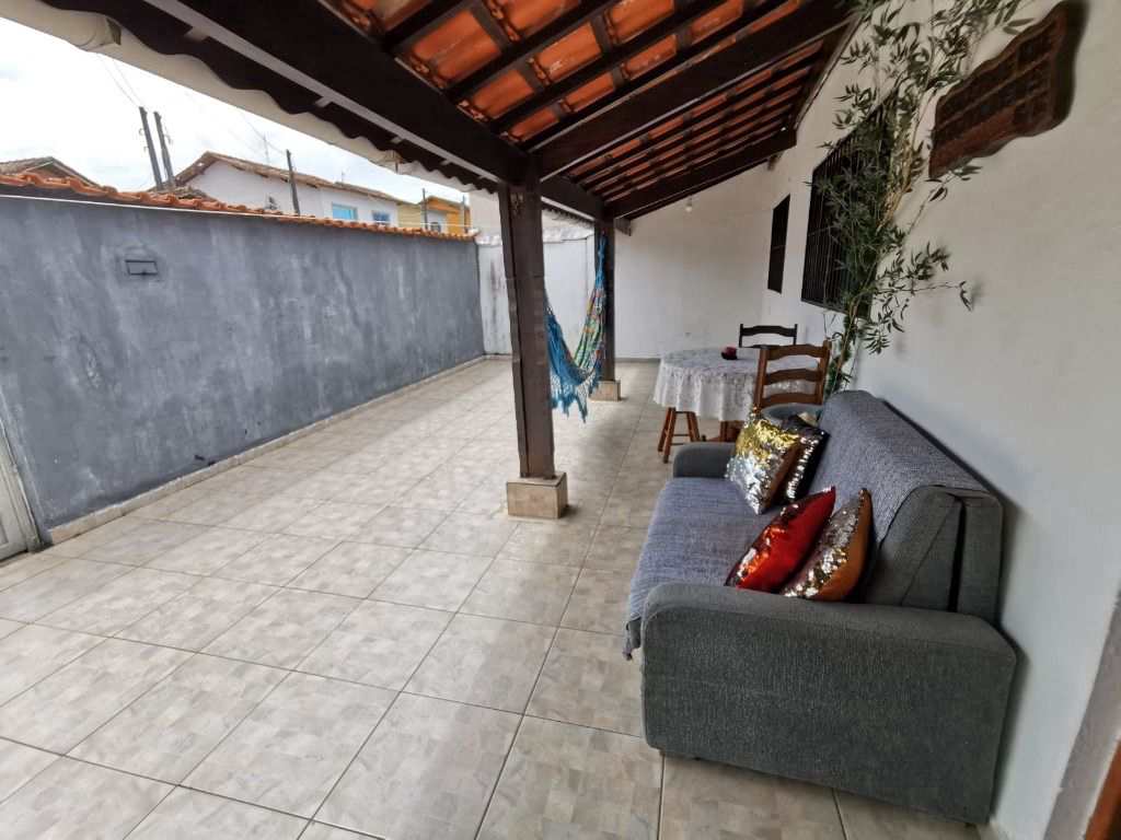 Casa em Praia Grande, no bairro Real